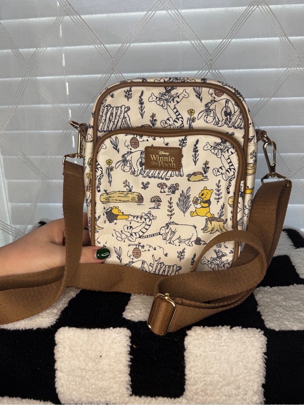 Disney Winnie the Pooh Sketch Crossbody Bag Bioworld